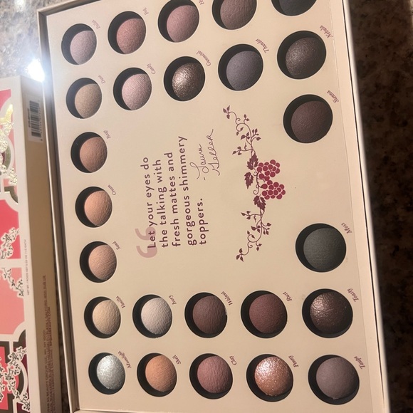 NWT sold out eyeshadow palette from Laura gellar - Picture 2 of 4